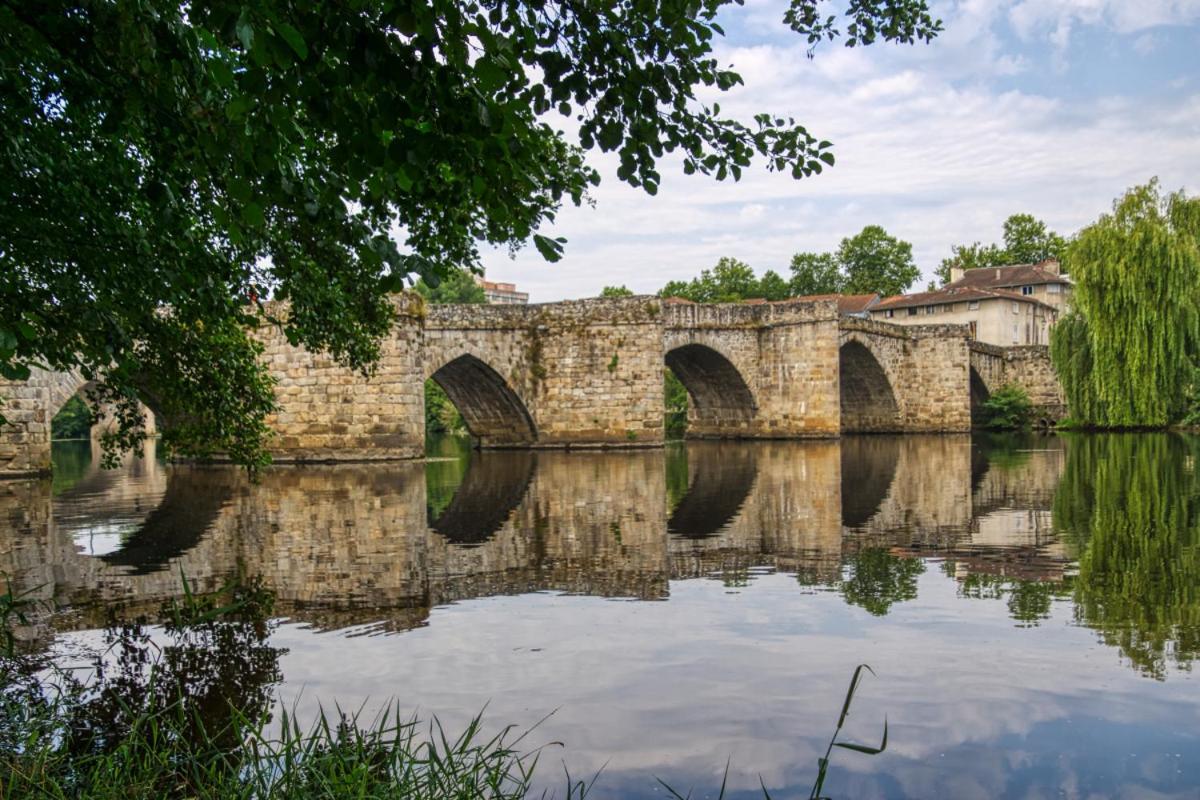Tranquille Vienne Gites A Chirac Dept Charente Ngoại thất bức ảnh
